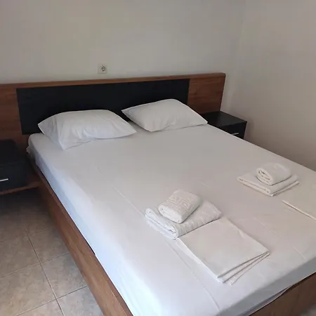 μαρου Apartman