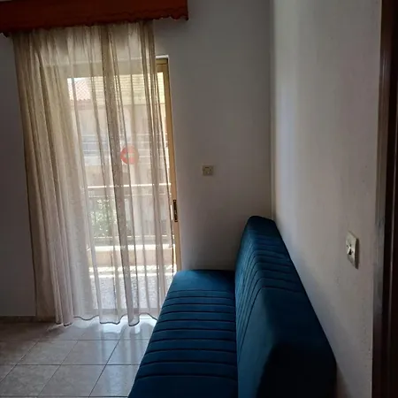 Apartman μαρου *